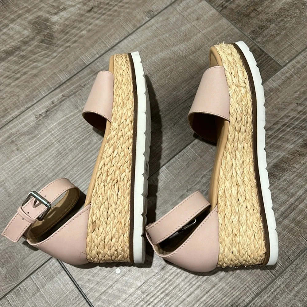 DV Dolce Vita baker wedge sandals, pink w/ straw on wedge, white sole, size 6.5 - Picture 6 of 9